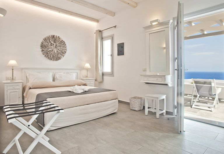 LUXURY VILLA
